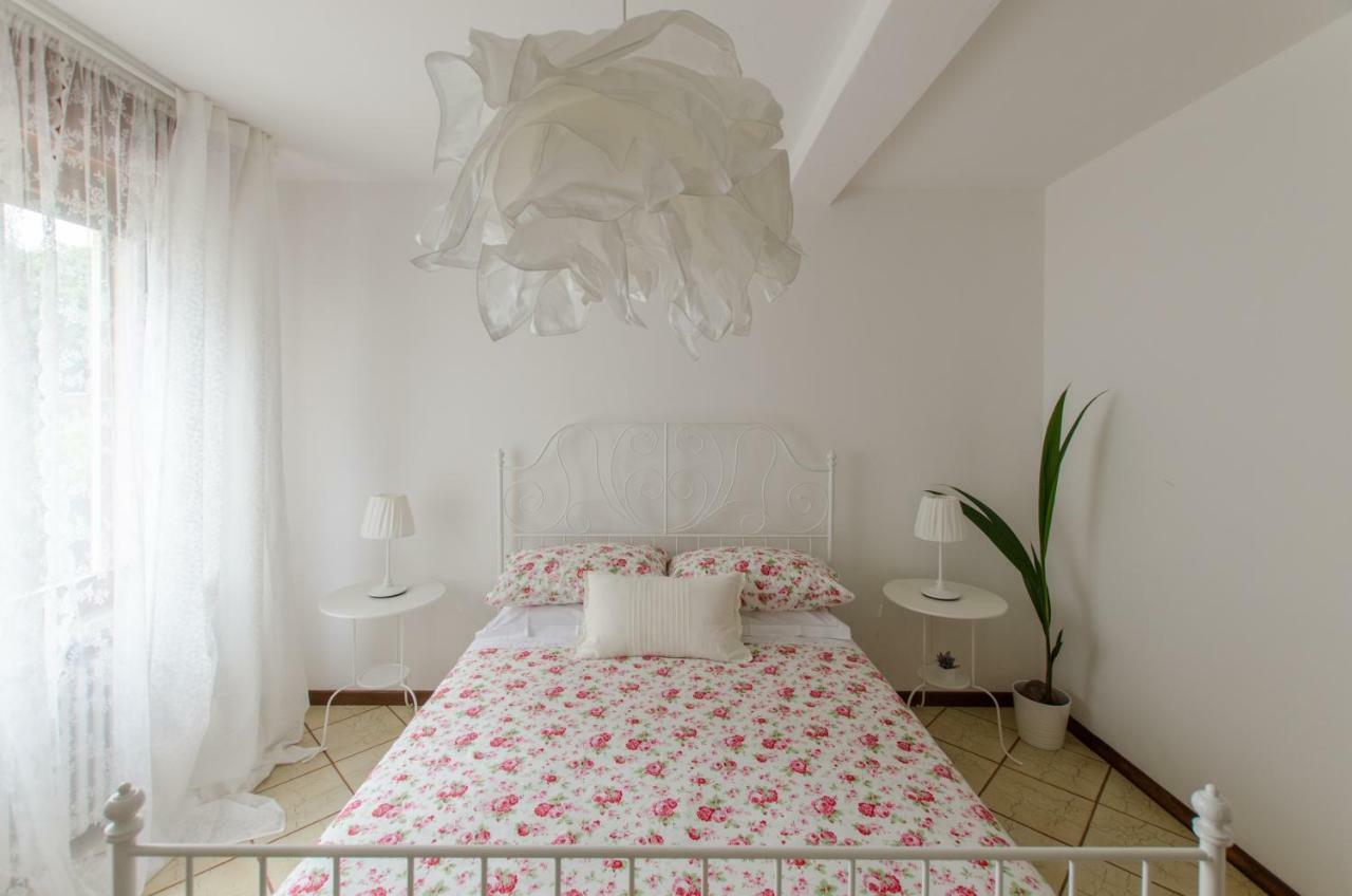 Casa Marisa Apartment ซีร์มิโอเน ภายนอก รูปภาพ