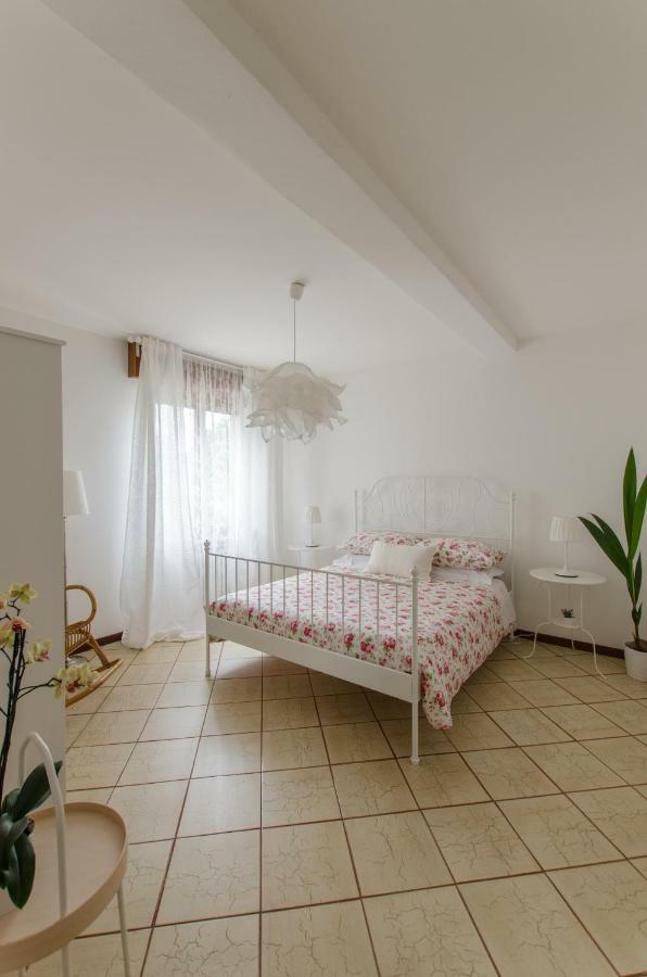 Casa Marisa Apartment ซีร์มิโอเน ภายนอก รูปภาพ